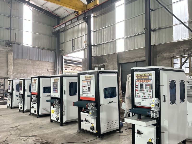 金属平面抛光去毛刺机有哪些特点？