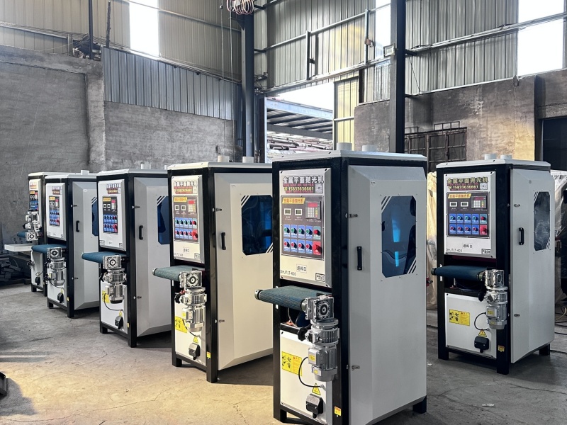 金属平面抛光去毛刺机有哪些特点？